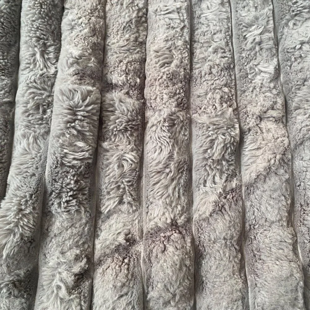 Frye Luxe Faux‎ Fur Plush King Size Blanket Gray Ribbed Textured Heavy Defects